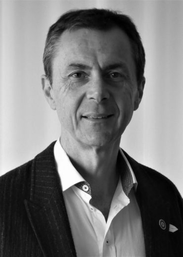 Max Thompson